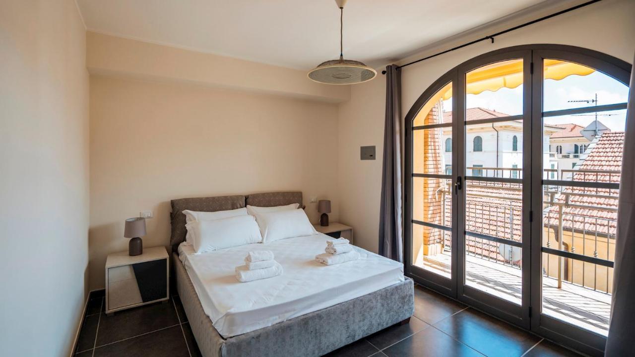 Italianway - Dei Mille 31 Appartement Albenga Buitenkant foto