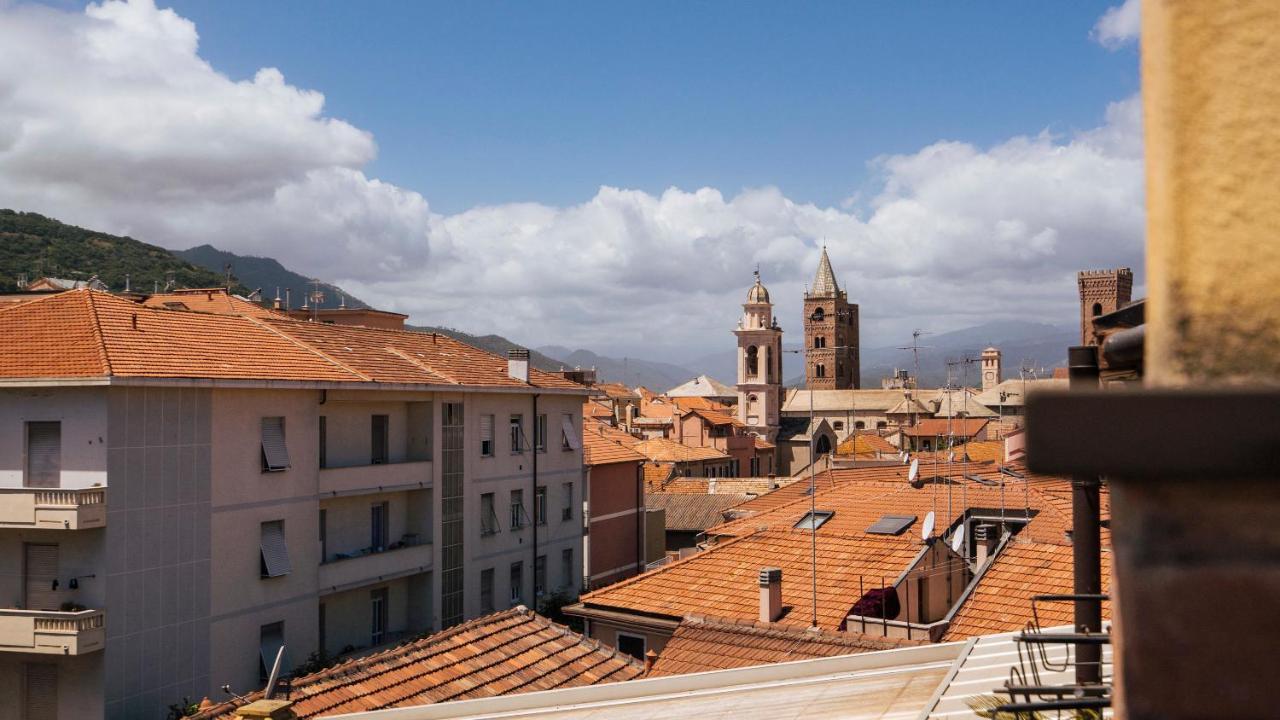 Italianway - Dei Mille 31 Appartement Albenga Buitenkant foto